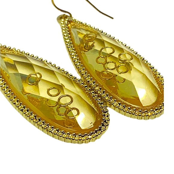 Yellow Circle Earrings - Picture 2 of 3